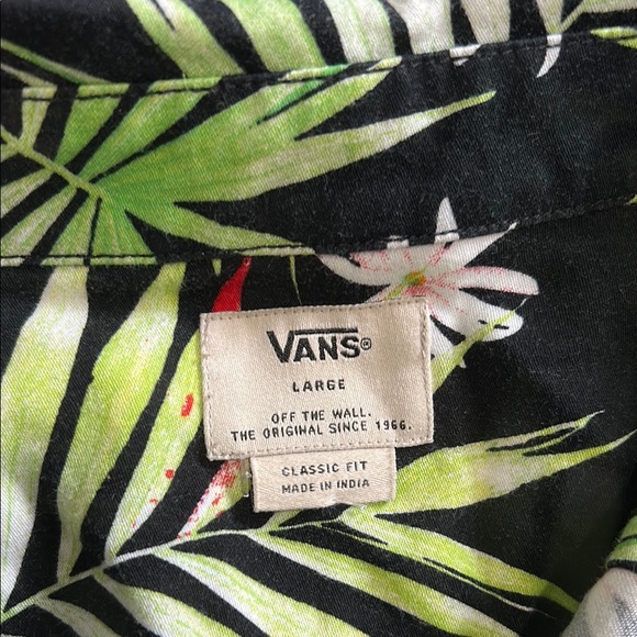 Vans Leaf Print Shirt in Black and Green - Picture 3 of 5
